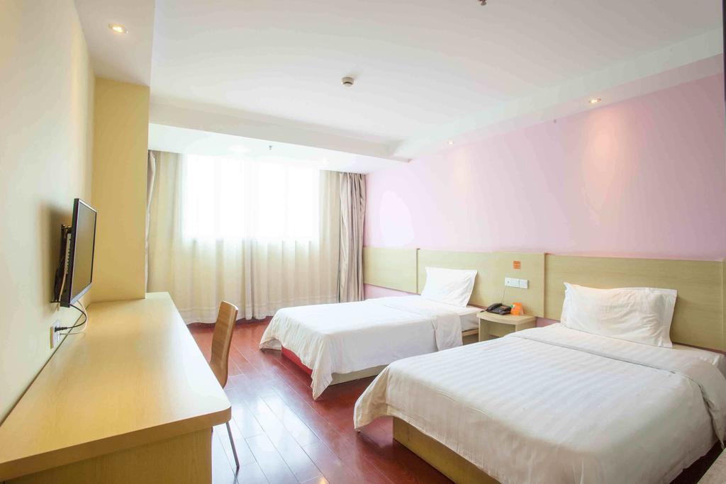 7Days Inn Foshan Qiandeng Lake Nangui Road Subway Station Стая снимка