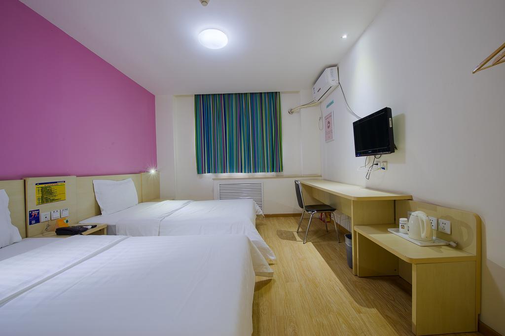 7Days Inn Foshan Qiandeng Lake Nangui Road Subway Station Екстериор снимка
